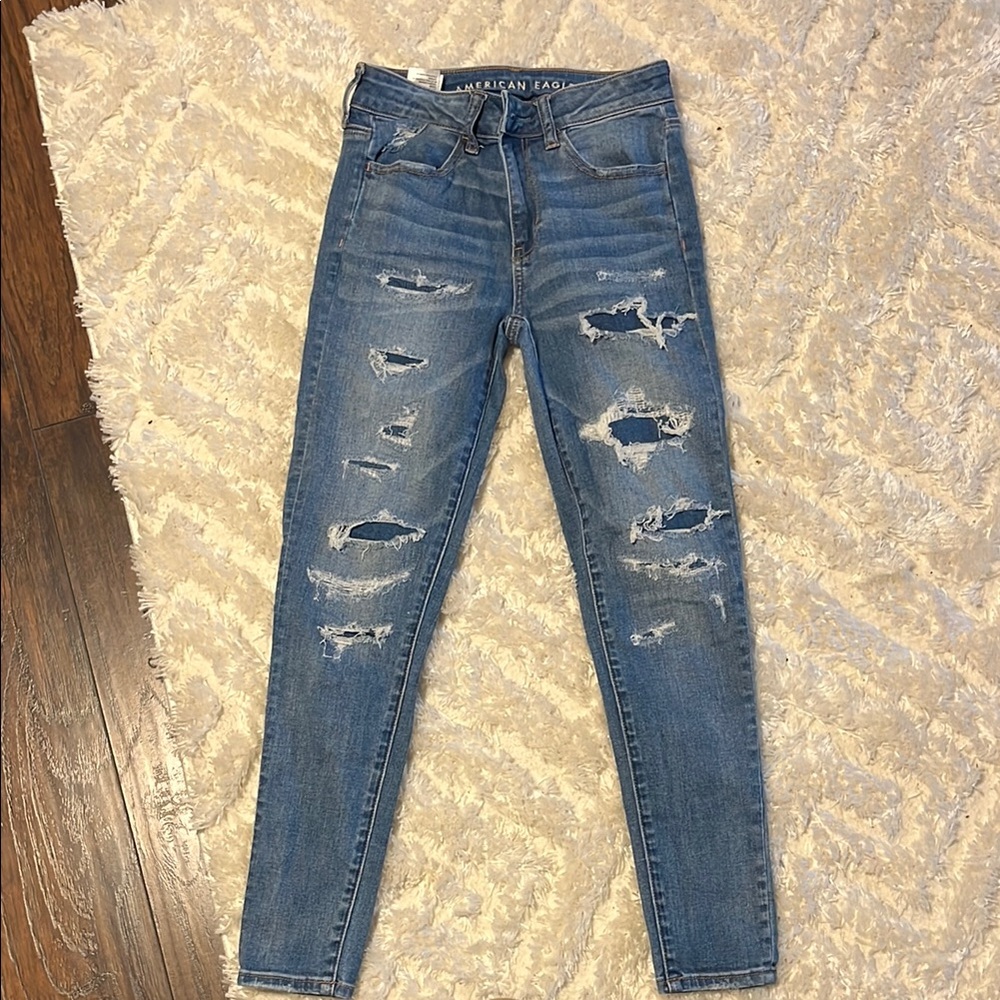 American Eagle Outfitters Women's Distressed Blue Jeans